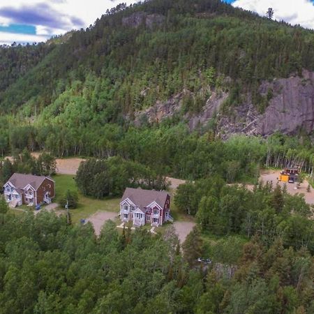 Condo Mont-Edouard 2 LʼAnse-Saint-Jean Exteriör bild