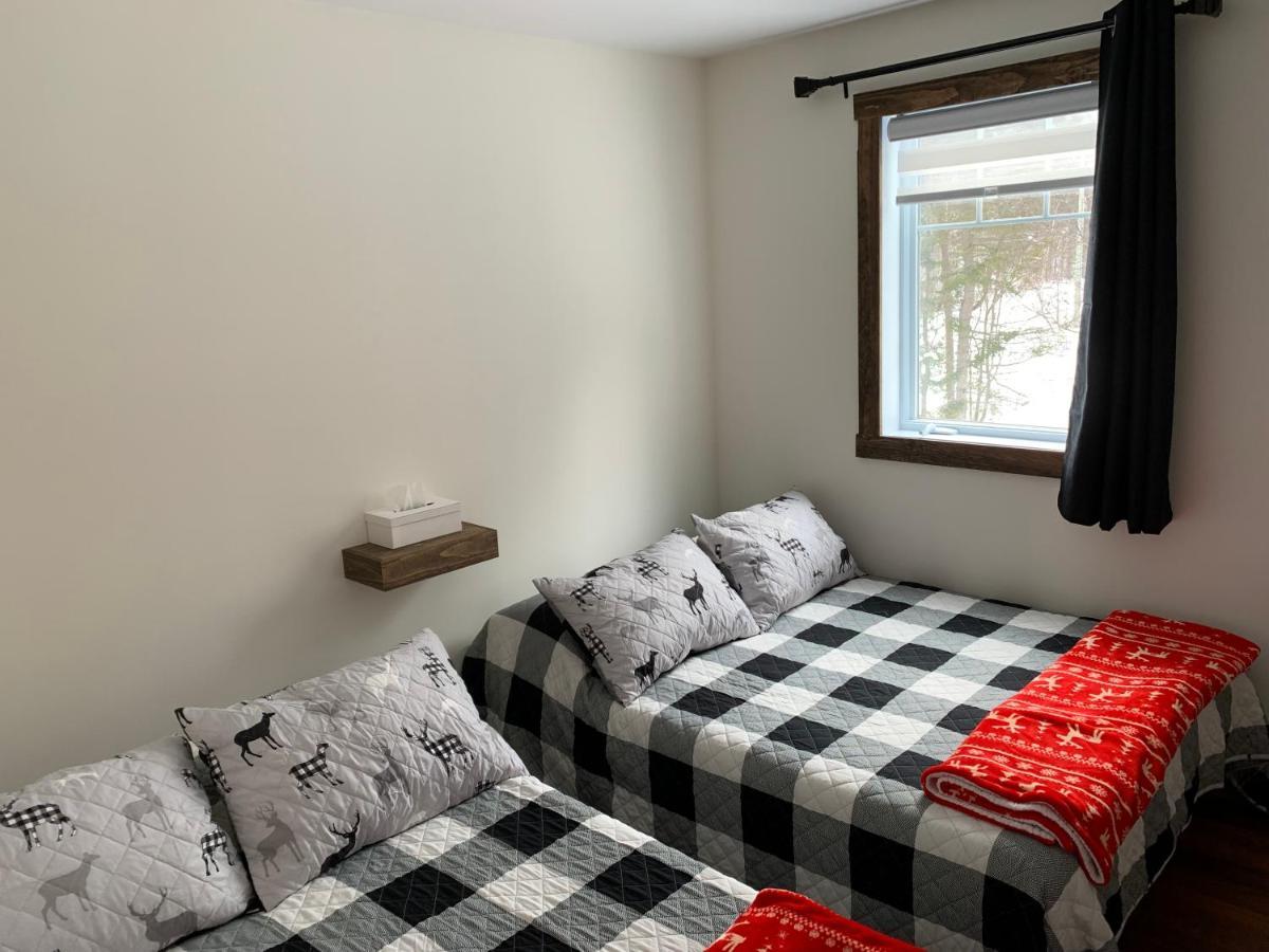 Condo Mont-Edouard 2 LʼAnse-Saint-Jean Exteriör bild