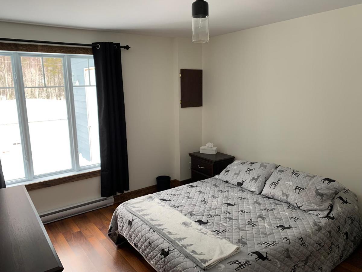 Condo Mont-Edouard 2 LʼAnse-Saint-Jean Exteriör bild